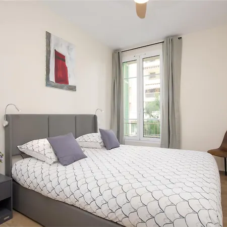 Edouard Vii 2 - Agreable 3 Pieces - - 50 M Des Plages Apartment