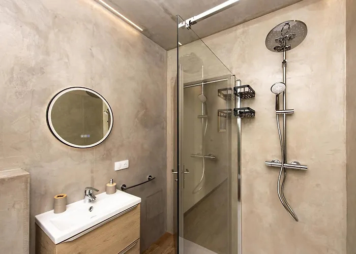 Edouard Vii 2 - Agreable 3 Pieces - - 50 M Des Plages Apartamento