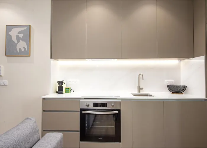 Edouard Vii 2 - Agreable 3 Pieces - - 50 M Des Plages Menton