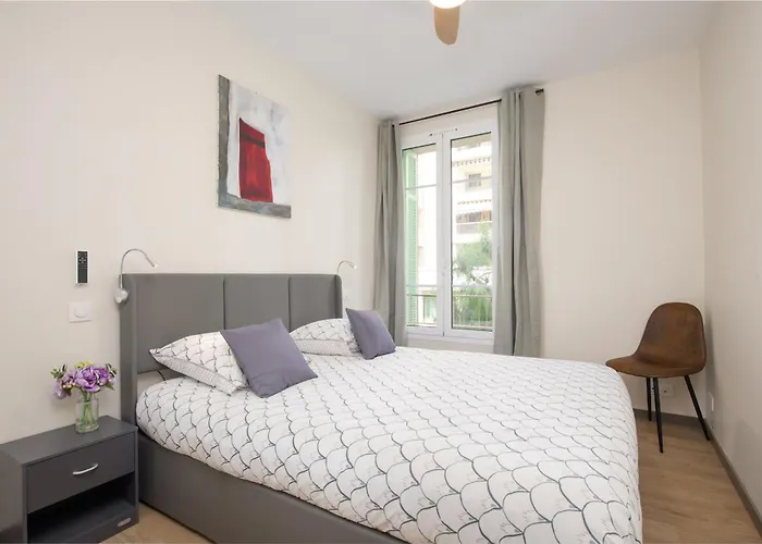 Edouard Vii 2 - Agreable 3 Pieces - - 50 M Des Plages Daire