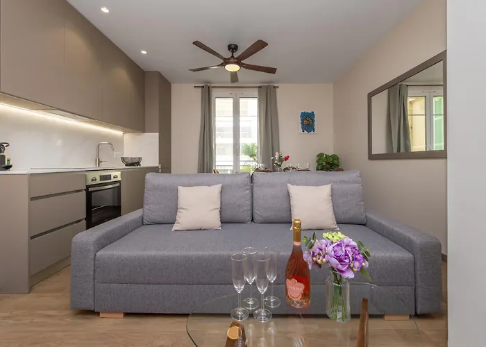 Edouard Vii 2 - Agreable 3 Pieces - - 50 M Des Plages *